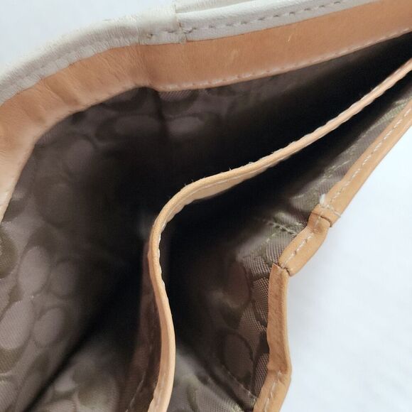 FUC Coach Soho Wallet - Picture 6 of 9